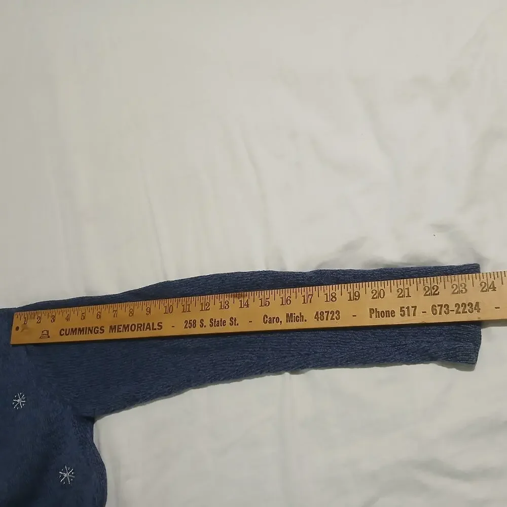 Classic Elements Small Blue Long-Sleeved Christmas Sweater Mitten Pockets